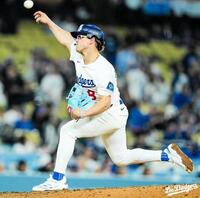 　９回、マウンドで力投するＫ・ヘルナンデス（ロサンゼルス・ドジャース提供）