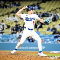 　９回、マウンドで力投するＫ・ヘルナンデス（ロサンゼルス・ドジャース提供）