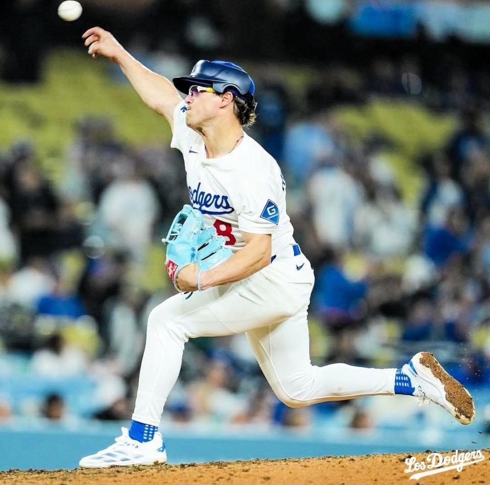 　９回、マウンドで力投するＫ・ヘルナンデス（ロサンゼルス・ドジャース提供）