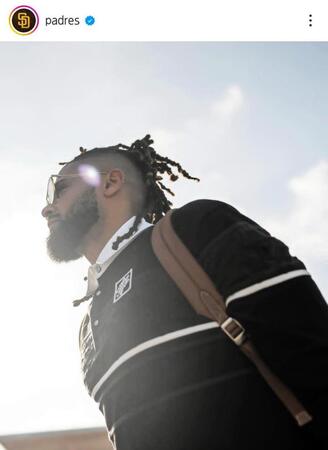 　遠征に向かうタティス。パドレスの公式インスタグラム（ｐａｄｒｅｓ）より