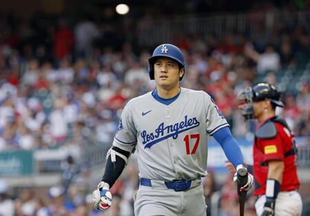 　ブレーブス戦の１回、空振り三振に倒れたドジャース・大谷（共同）