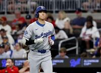 　ブレーブス戦の６回、二ゴロに倒れたドジャース・大谷（共同）