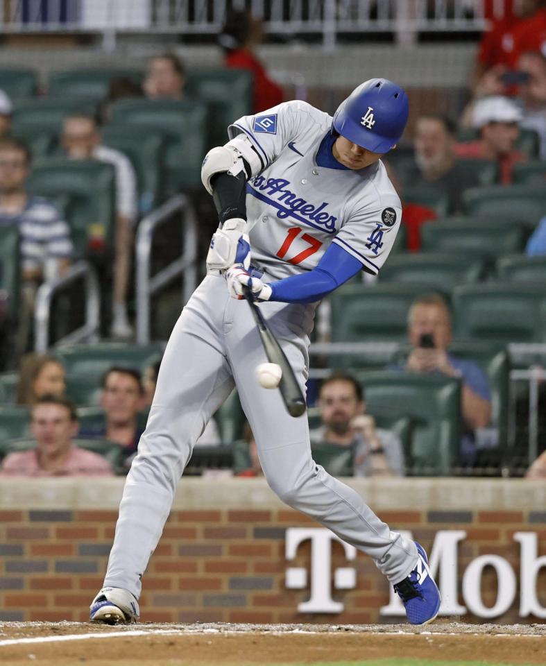 　ブレーブス戦の６回、二ゴロに倒れるドジャース・大谷（共同）