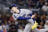 　ブレーブス戦に先発し、５回６安打３失点でメジャー初勝利を挙げたドジャース・佐々木（共同）