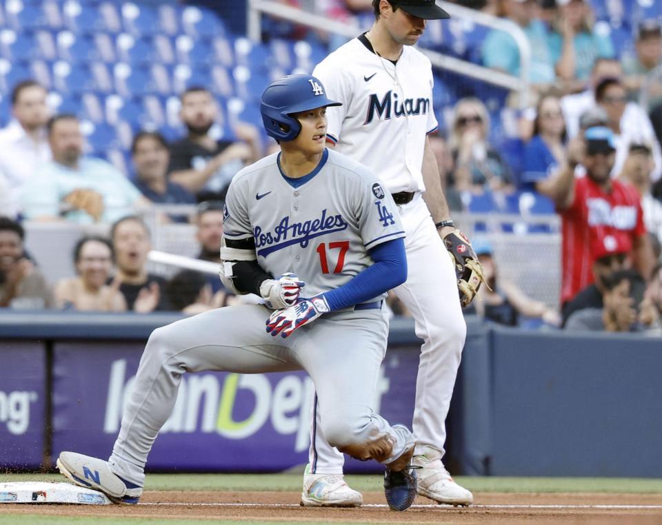 　６回、三塁打を放った大谷（共同）