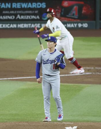 　ダイヤモンドバックス戦の４回、モレノに満塁本塁打を浴びたドジャース・山本（共同）