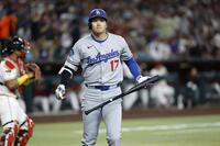 　ダイヤモンドバックス戦の７回、空振り三振に倒れたドジャース・大谷（共同）