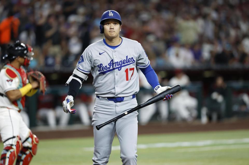 　ダイヤモンドバックス戦の７回、空振り三振に倒れたドジャース・大谷（共同）