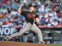 　先発し、４勝目を挙げた菅野（イマジンイメージズ・ロイター＝共同）