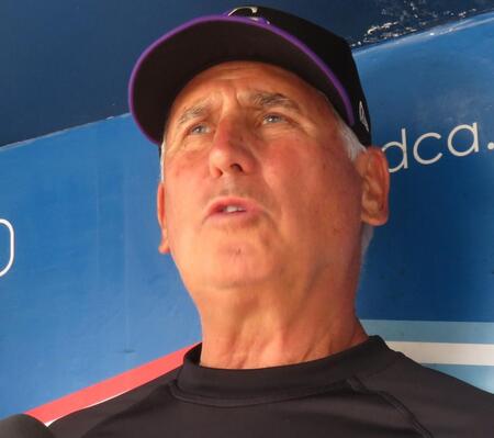 ＭＬＢ開幕２カ月で２人目の監督解任　借金２６、年間１３７敗ペースのロッキーズ　９年目ブラック監督にクビ宣告