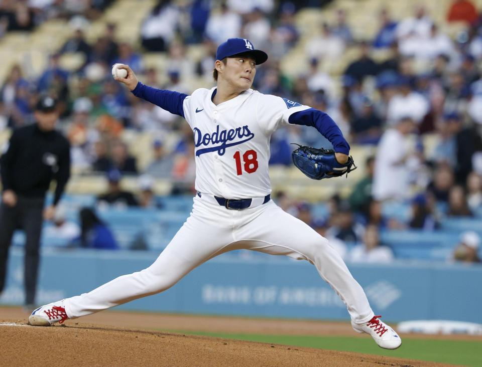 　アスレチックス戦に先発したドジャース・山本（共同）