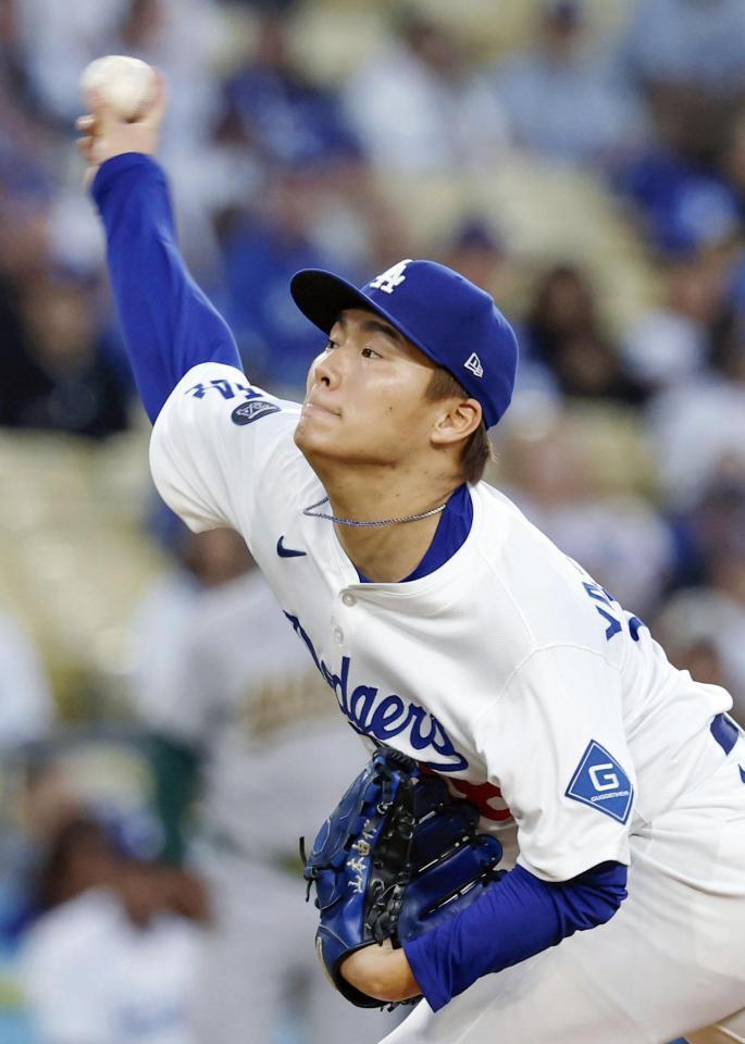 　アスレチックス戦に先発したドジャース・山本（共同）