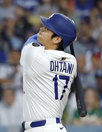 　２回、右犠飛を放つ大谷（共同）