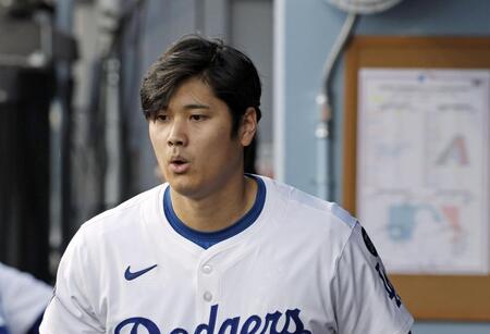 　１回、二ゴロに倒れた大谷（共同）