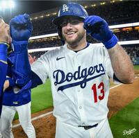 　サヨナラ犠飛を放ち、笑顔のマンシー（ロサンゼルス・ドジャース提供）