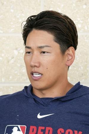 Ｒソックス吉田が送球練習を再開　右肩手術でＩＬ入り