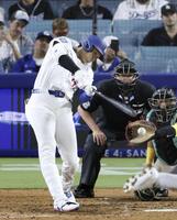 　ダイヤモンドバックス戦の８回、空振り三振に倒れたドジャース・大谷（共同）