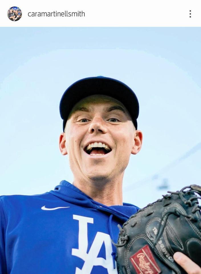 　長女・シャーロットちゃんが撮影したスミス。妻・カラさんのインスタグラム（ｃａｒａｍａｒｔｉｎｅｌｌｓｍｉｔｈ）より