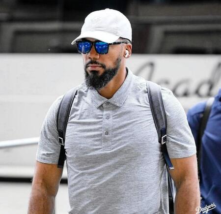 　　球場入りしたＴ・ヘルナンデス（ロサンゼルス・ドジャース提供）