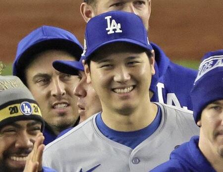 ドジャース　日付またぐ死闘制し３連勝！延長十三回にテオスカーが決勝打　九回にスコット炎上も執念の勝利　大谷は１安打