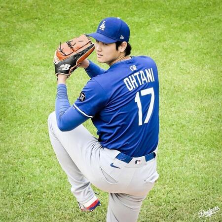 【動画】「キケを見て！」「最高のチアリーダーｗ」大谷が実戦形式投球→ネット裏最前列の同僚がウキウキ
