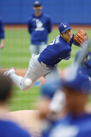 　試合前に実戦形式の練習に登板