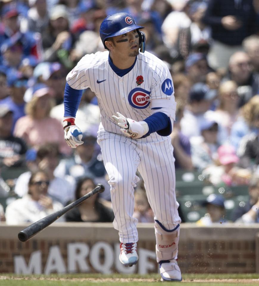 　１回、二塁打を放つ鈴木（ゲッティ＝共同）