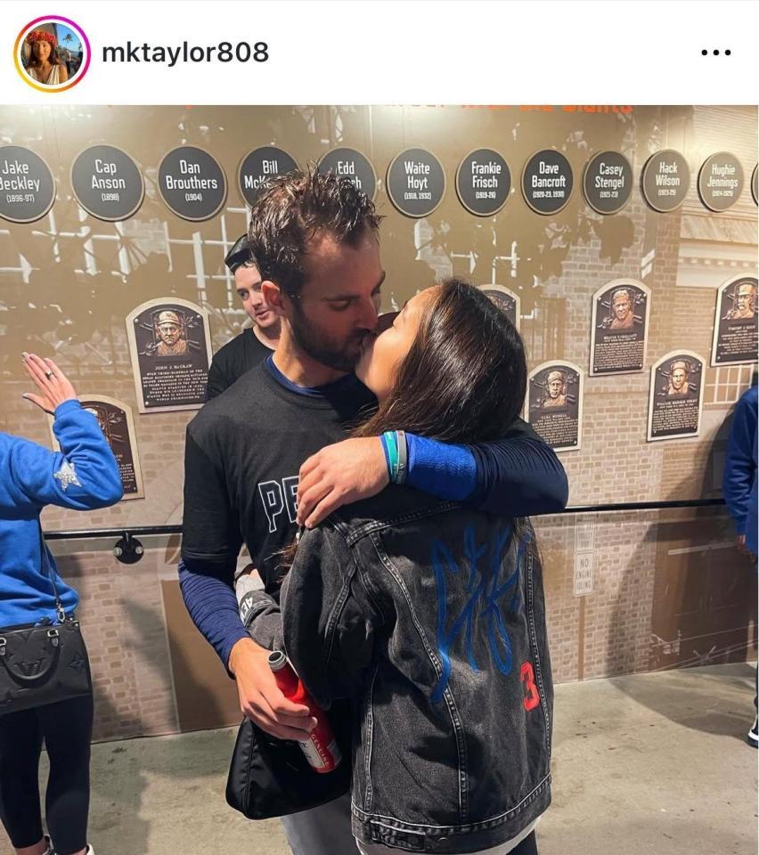 　テーラーの妻メアリーさんのインスタグラム（ｍｋｔａｙｌｏｒ８０８）より