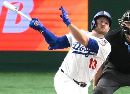 ドジャース　２回で１０得点の猛攻　マンシーが通算２００号