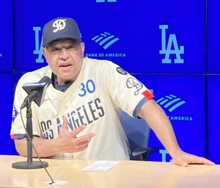 ドジャース・ロバーツ監督　５３歳誕生日に歴史的勝利「楽しい夕食になる」ヤンキース相手に過去最多１８得点