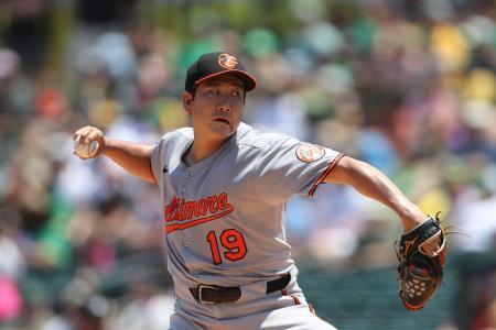 　アスレチックス戦に先発したオリオールズ・菅野＝サクラメント（ゲッティ＝共同）