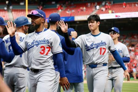 ドジャースが地区トップ守る　カブス、メッツも首位維持