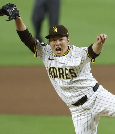 　５回に登板した松井（共同）