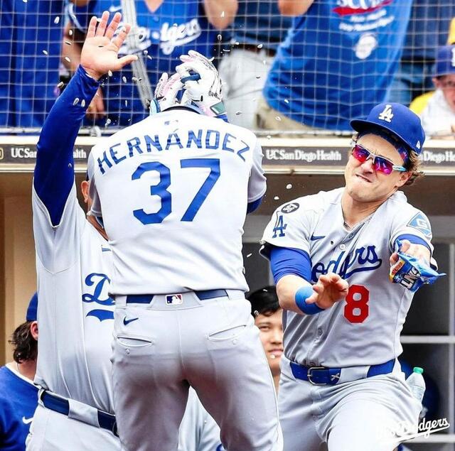 【最終値下げ】ロサンゼルスドジャース　テオスカー・ヘルナンデス　ボブルヘッド 楽天市場】大谷翔平 ムーキー・ベッツ フレディ・フリーマン