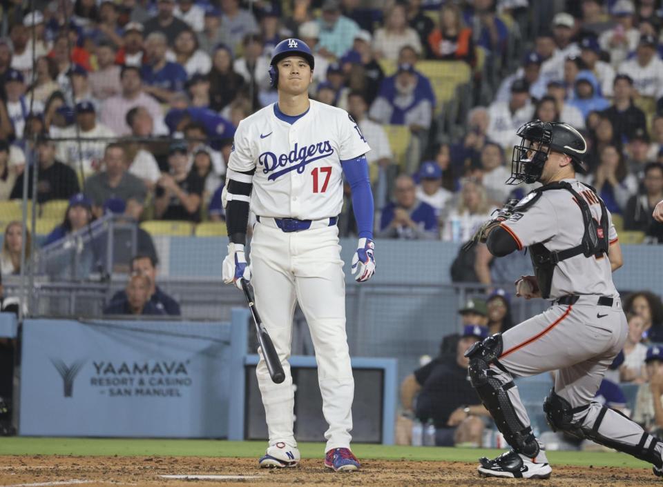 　６回、見逃し三振に倒れた大谷（共同）