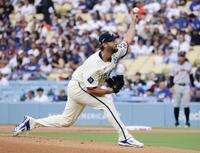 　ジャイアンツ戦に先発したカーショー（共同）