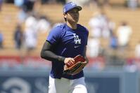 　試合前にキャッチボールを行った大谷（写真提供：ＡＰ／アフロ）
