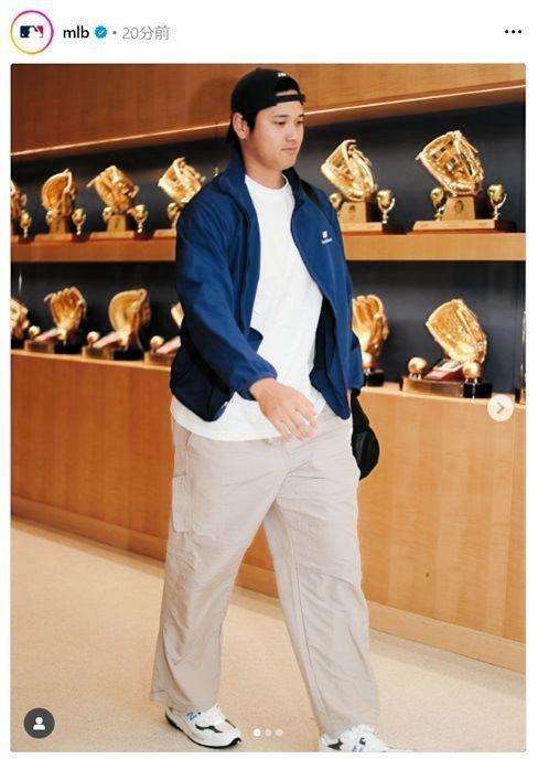 　球場入りする大谷。ＭＬＢ公式インスタグラム（ｍｌｂ）より
