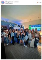 　ドジャーワイブスのインスタグラム（ｌａｄｏｄｇｅｒｗｉｖｅｓ）より 