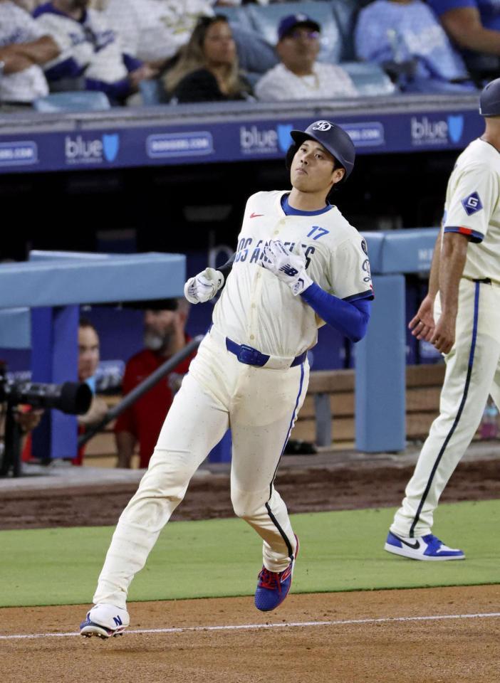 　ナショナルズ戦の７回、遊ゴロに倒れたドジャース・大谷＝ロサンゼルス（共同）