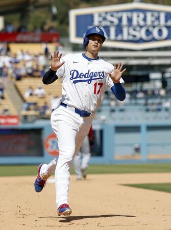 　８回、26号２ランを放った大谷（共同）