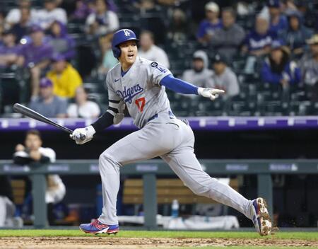 　９回、打撃妨害をアピールする大谷（共同）