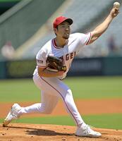 　先発し、７回２失点で３勝目を挙げた菊池（ＡＰ＝共同）