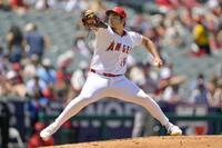 　先発し、７回２失点で３勝目を挙げた菊池（ＡＰ＝共同）