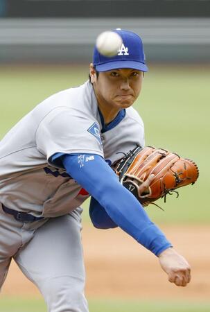 　先発し、２回を投げて１安打無失点だった大谷（共同）