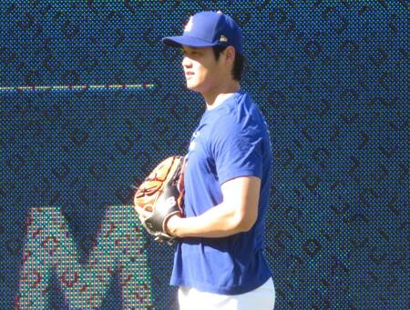 大谷翔平がキャッチボールで調整　次回先発は中７日で７日アストロズ戦に決定　試合前会見でロバーツ監督が明言