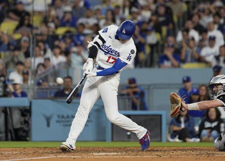 大谷翔平、５年連続３０号　３戦ぶり豪快ムーンショットに本拠地熱狂　４回１失点の山本由伸を援護