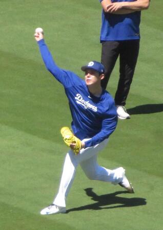 ロバーツ監督 佐々木朗希は「いつ登板するかはまだ分からないが、前進している」