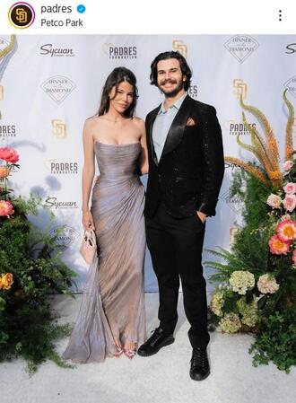 　　チャリティーイベントに出席したシーズ夫妻。パドレスの公式インスタグラム（ｐａｄｒｅｓ）より