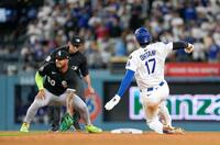 　９回、二盗を決める＝共同大谷（共同）